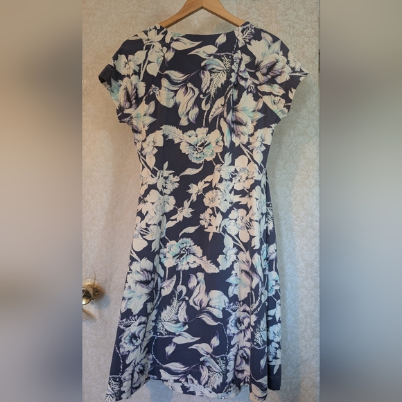 Soft Surroundings Faux Wrap Floral Dress Sz. Medium - Picture 8 of 10